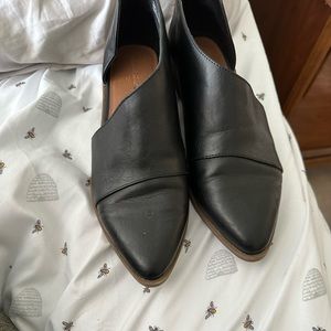 Universal Thread booties